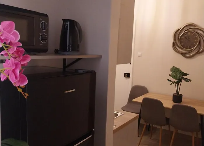 Athens Lovely Apartment